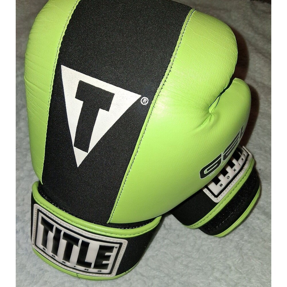 Title gel enforced boxing gloves like new sz small